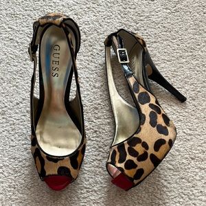 GUESS peep toe leopard print platform stilettos 6.5